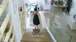 Staying with you: the girl wore a backless dress on a date, the guy got jealous and just took off his shirt and wrapped her in it