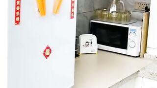 New Carrot Bag Clips for Food Freshness, Snacks Protection and Moisture Proof with Magnetic Seal, Pack of 5