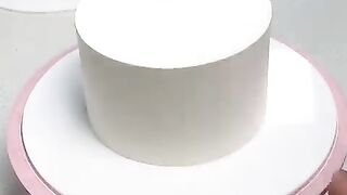 Full_tutorial_on_making_rainbow_cake(480p).