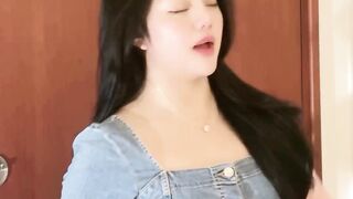 My father says that I am beautiful and white and also caring, but my mother says that I am just ordinary, what do you think?