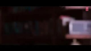 Lyrical__Khud_Ko_Tere_Paas___1920_Evil_Returns___Aftab_Shivdasani,_Tia_Bajpai(360p).