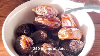 Gâteau Moelleux aux dattes _ 3 Ingrédients _ Gâteau SANS FARINE, NI GLUTEN, NI SUCRE