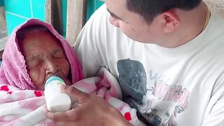 breastfeeding mother