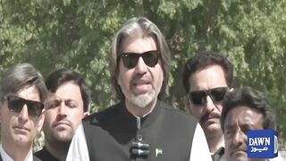 Ali Muhammad's Big Claim Regarding Imran Khan's Property _ Dubai Leaks Scandal _ Dawn News.