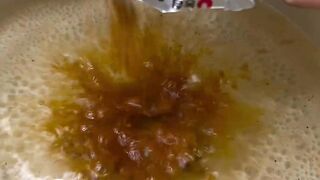 Making shinramyun Korean noodle