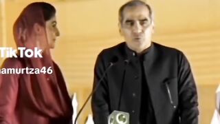 Neechay krlay ! maryam nawaz #maryamnawaz #nawazsharif 0:21