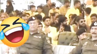 Funny Video And Political Video Maryam Nawaz Close Contacted With the IG of Punjab - Febspot