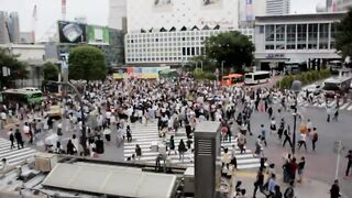 Crosswalk Crowd people many crowded city street