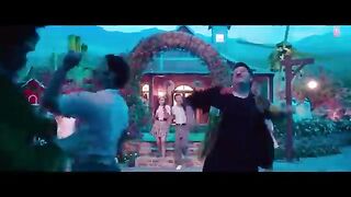 Aashiqui () Cirkus Rohit Shetty, Ranveer Singh, Pooja, Jacqueline Badshah, Hiten, Amrita