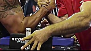 braun strowman armwrestling viral
