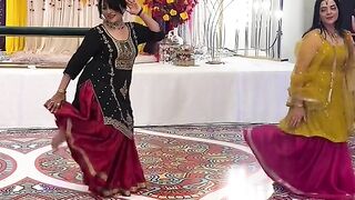 very beautiful queen beautiful video best song 2