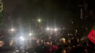 Footage of Last year when Imran Khan is finally back in his home