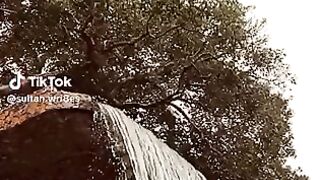 ab koi dost nai rha aisa jis se gilay shikway krun ????
