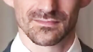 US professor FIRED after harassing Muslim woman 2