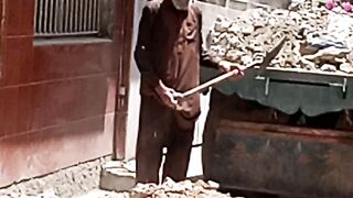 Oldman as labour ...#difficult father life