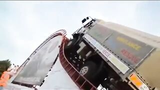 Top Awesome Incredible Dump Truck Idiots Operator Expert