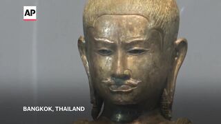 US museum returns ancient statues to Thailand after deciding they were smuggled out illegally.