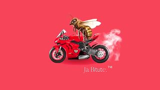 2023 Ducati Panigale V4S Girl's first test drive