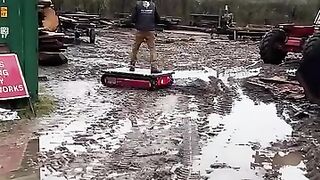 Crawler conveyor with remote control