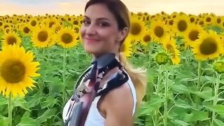 Sunflower and Music ????????#vairal #trending #funny