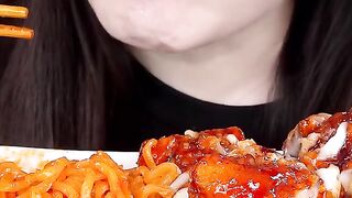 Mukbang part 5, the taste is really amazing, and it's really spicy