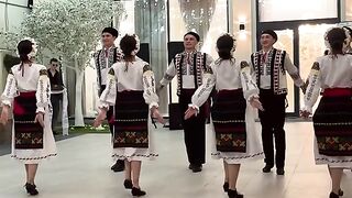 ИГРАЯТ  ГАГАУЗИ