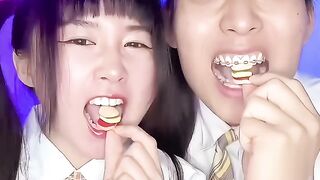Giant Burger Emoji Challenge ASMR???????? #asmr #mukbang