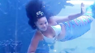 No one expected this to happen at the aquarium ????
