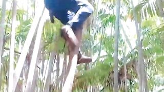 Pria ini membuat benda unik untuk mempermudah pekerjaannya