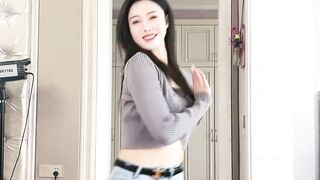 Sorry, my son suddenly came into the picture, haha #DailyDanceMoodHappiness