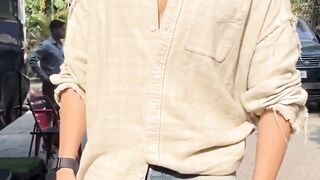 Kartik Aaryan Snapped in Town #kartikaaryan #viral #youtubeshorts #trending #shortvideo #ytshorts