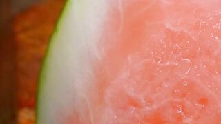 Crisp watermelon and soybeans are boiled together to make a delicious watermelon sauce.