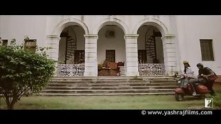 Choomantar  Full Song  Mere Brother Ki Dulhan