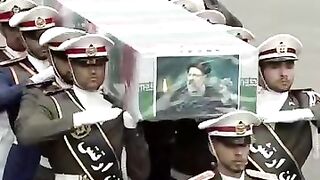 Several_Iranians_ turned_ to _mourn_ there _president _Raisi
