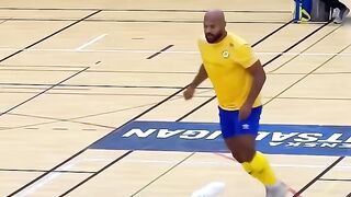 Good sportsmanship for Thanos at the end ???????? #futsal #rugby #kickboxing #allinone #shorts