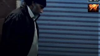 اثنان من الاصدقاء واحد يخون الثاني