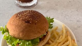 Let's cooking part 2, do you like burgers?