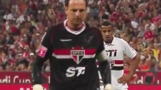 100% Rare Goalkeepers Moments