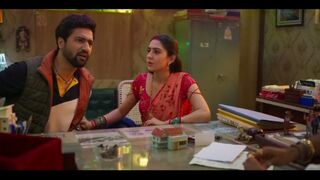 Zara Hatke Zara Bachke Movie Part 1