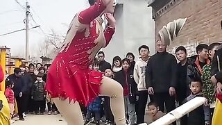 china_girl_good_performing_#china_#girl_#shorts(480p).