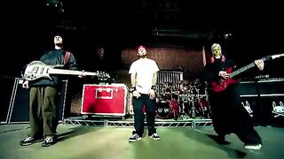 Limp Bizkit - Break Stuff (Official Music Video) 2