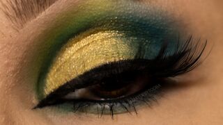 "MesmerEyes: Stunning Eye Makeup Tutorial on Febspot"