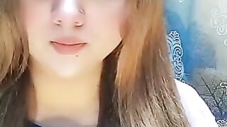 Bangladeshi beautiful Queen Nidhe privets live