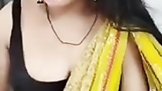 Dolly_bhabhi_Notun_video_call_parisco_flight_Tango_live_2024