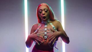 Kinsu Ft Ladii Rose _Mo Head_ (Официальное музыкальное видео)(720P_HD).