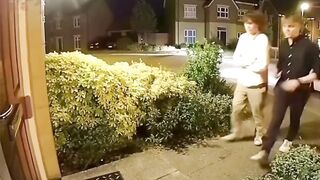 Doorbell cameras catch the funniest moments ????