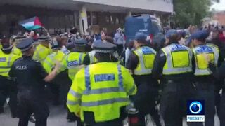 UK police violently detain pro-Palestine students at Oxford University