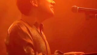 Lagu menyayat hati