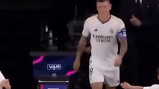 حفل وداع كروس لي ريال مدريد