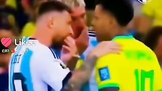 محادثه مع القدم الذهبيه